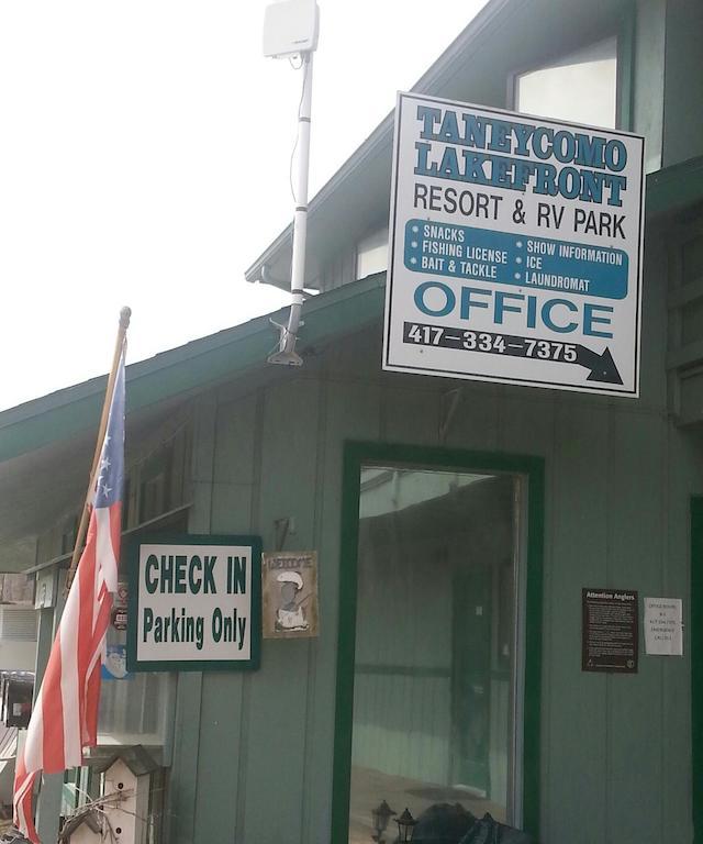 Taneycomo Lakefront Resort Bull Creek ภายนอก รูปภาพ